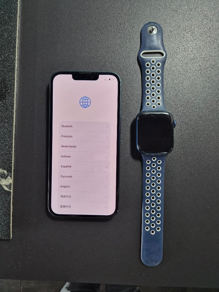 Iphone 13 (128 GB) + Apple Watch 6, Télécoms, Téléphonie mobile | Apple iPhone, 128 GB, Enlèvement ou Envoi, IPhone 13, Utilisé