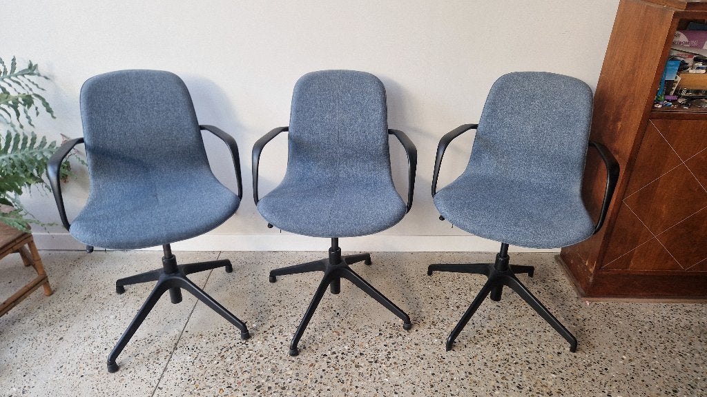 Chaise de bureau IKEA LÅNGFJÄLL, Maison & Meubles, Chaises de bureau, Enlèvement, Utilisé, Bleu, Chaise de bureau