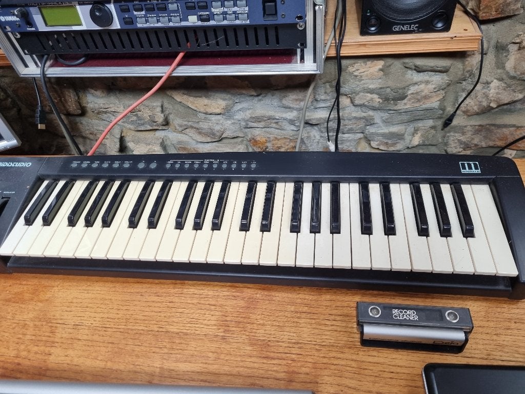 Clavier maître Miditech, Enlèvement, Utilisé, 49 touches, Autres marques