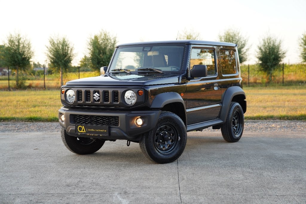 SUZUKI JIMNY 4x4 / ZETELVERWARMING / TREKHAAK / GARANTIE, Dealer onderhouden, Zwart, Handgeschakeld, Vierwielaandrijving