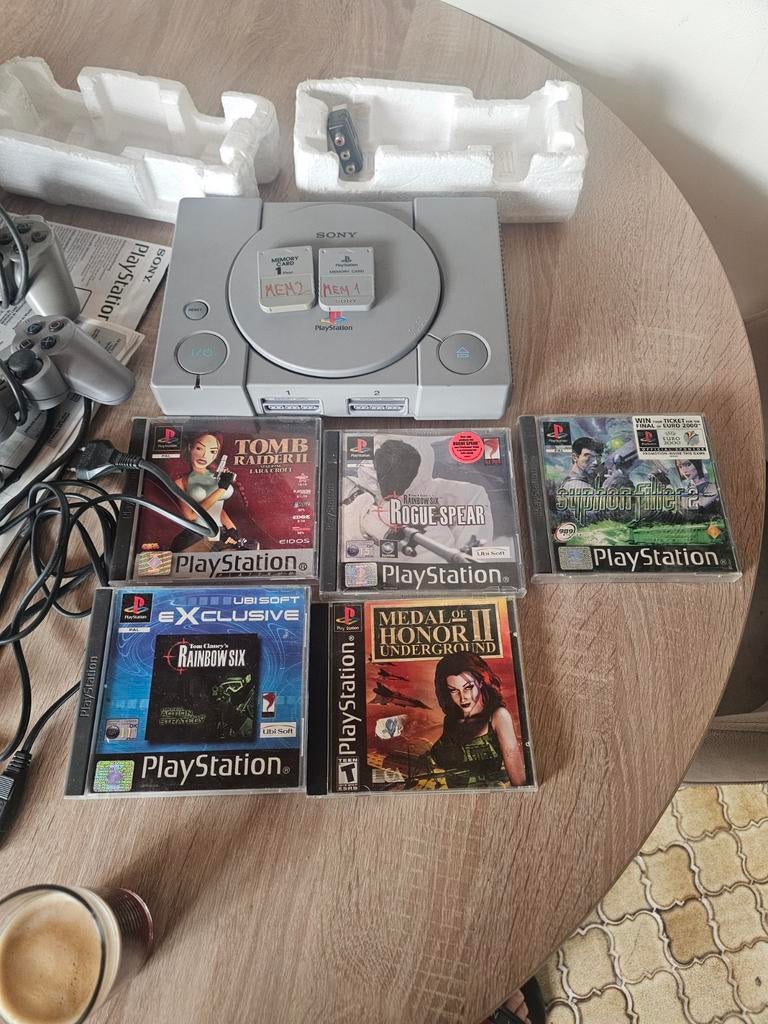 Playstation 1 met 5 spelletjes, Games en Spelcomputers, Ophalen