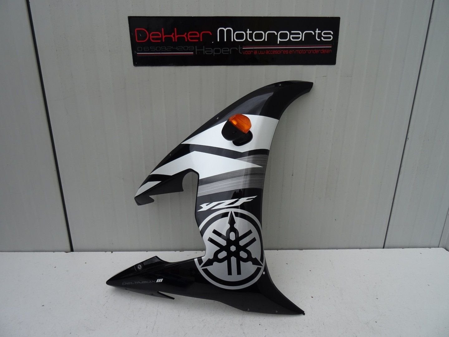 Rechter Zijpaneel / Kuipdeel Yamaha YZF R6 2003-2004 Zwart, Enlèvement ou Envoi, -, -, -