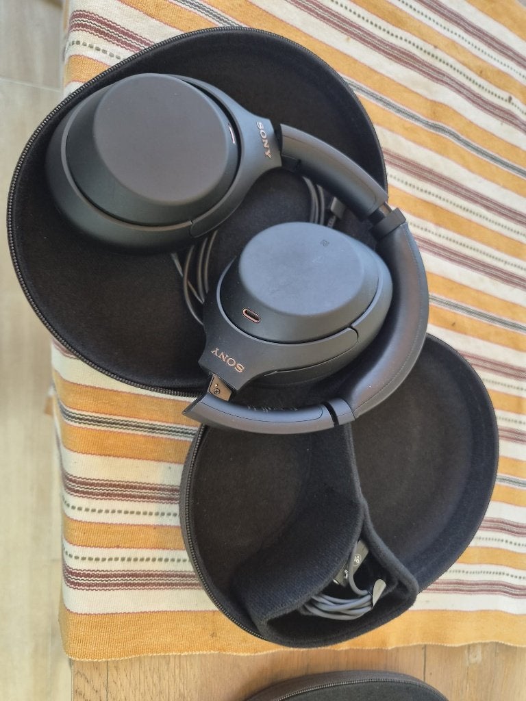 Sony WH-1000XM4 noise canceling headphones, Gebruikt, Ophalen of Verzenden, Sony, Zwart