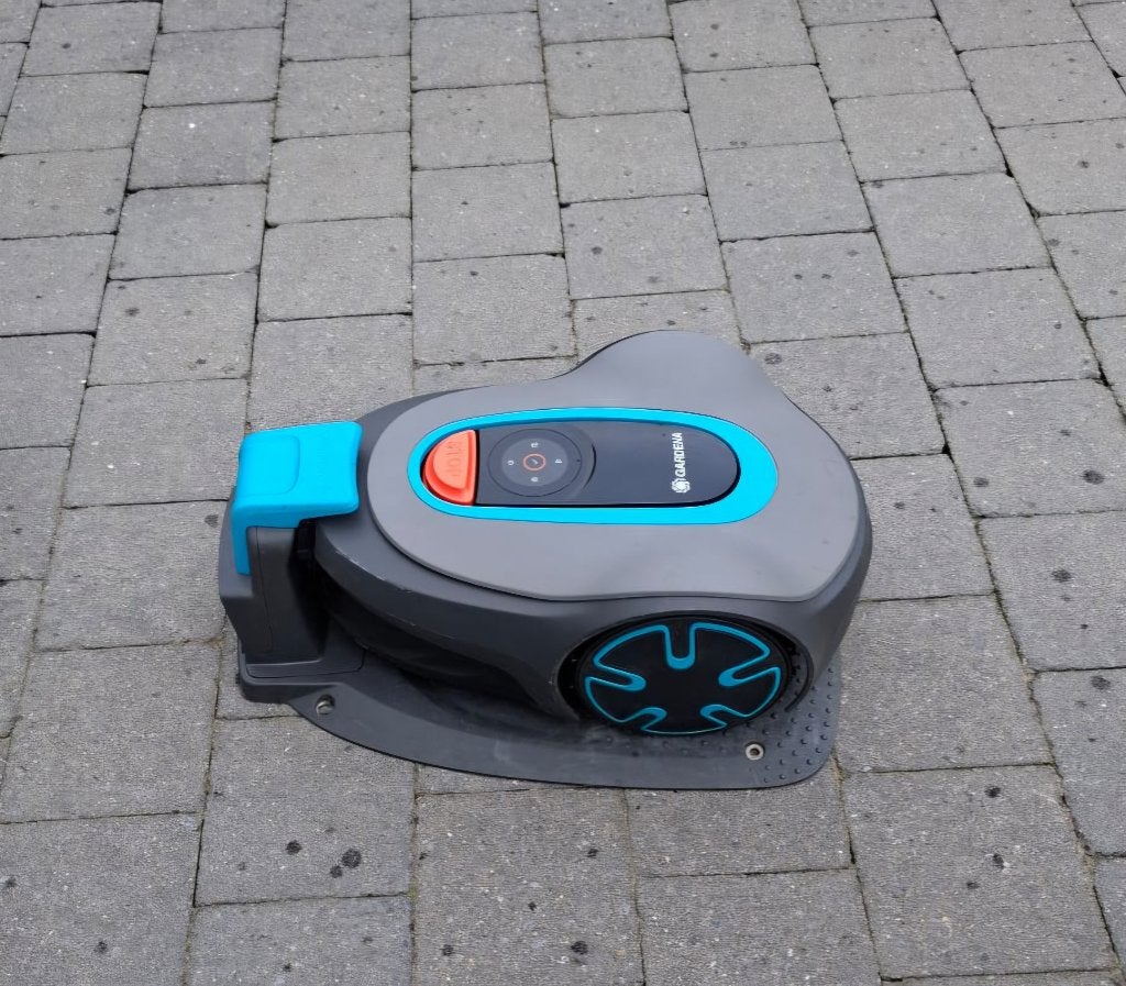 Robotmaaier Gardena, Ophalen, Bestuurbaar via app, Zo goed als nieuw, 20 tot 25 cm