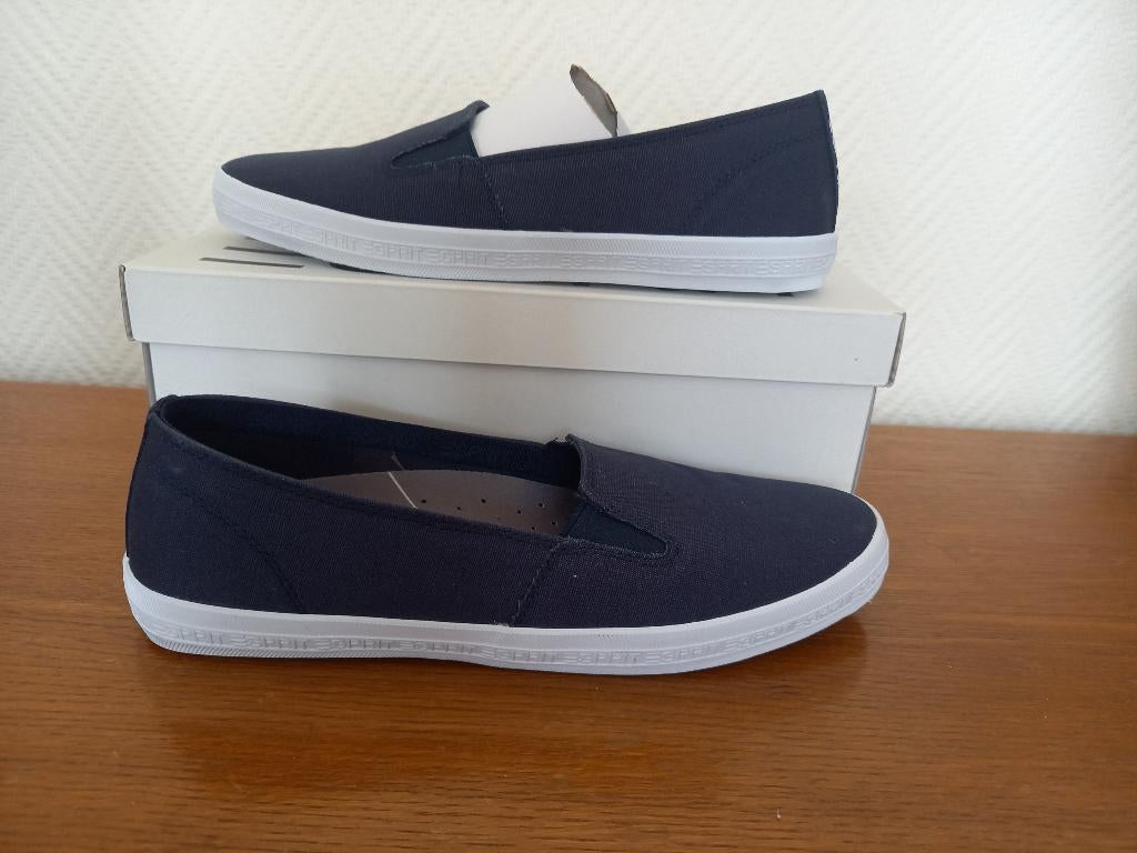 Baskets en toile neuves Esprit, Enlèvement, Neuf, Chaussures