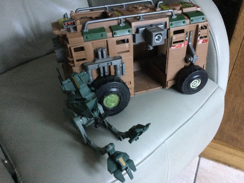 JEU:"VEHICULE  + ACCESSOIRE "BEVARE", Antiquités & Art, Enlèvement ou Envoi