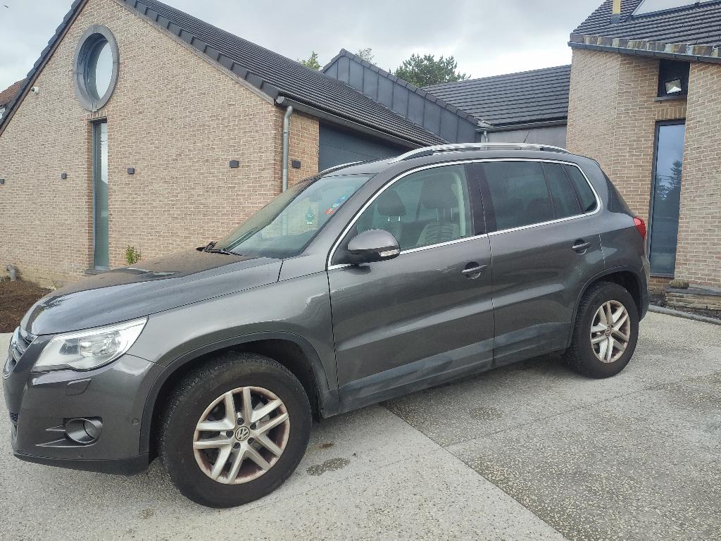 Volkswagen tiguan 120 000 km, Autos, Volkswagen, Particulier, Tiguan, 4x4, Caméra de recul, Air conditionné, Système de navigation