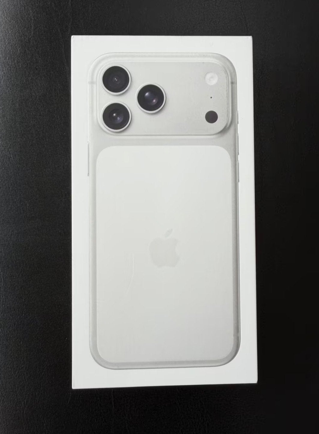iPhone 17 Pro Max 512GB Silver — Nieuw & Geseald, Télécoms, Téléphonie mobile | Apple iPhone, Neuf, 512 GB, Enlèvement, Sans simlock