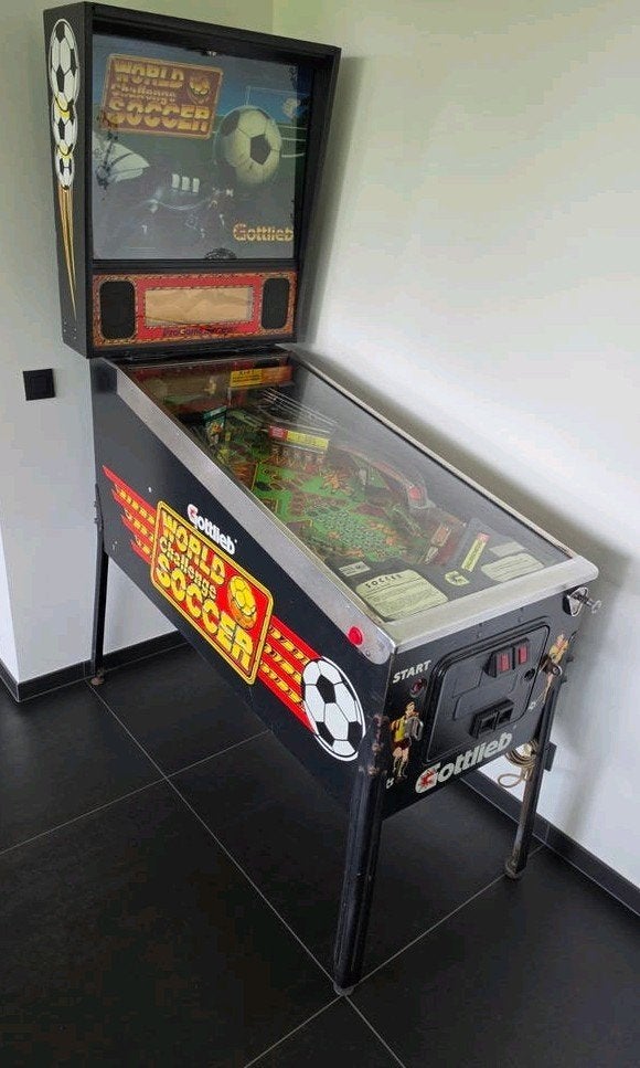 Machine à flipper pour le défi mondial de football, Collections, Enlèvement, Flipper (jeu), Gottlieb