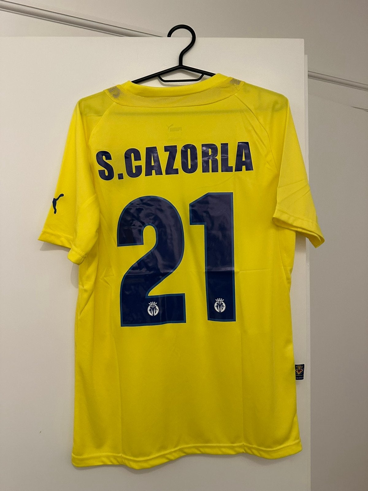 Santi Cazorla Villareal S, Ophalen of Verzenden, Zo goed als nieuw