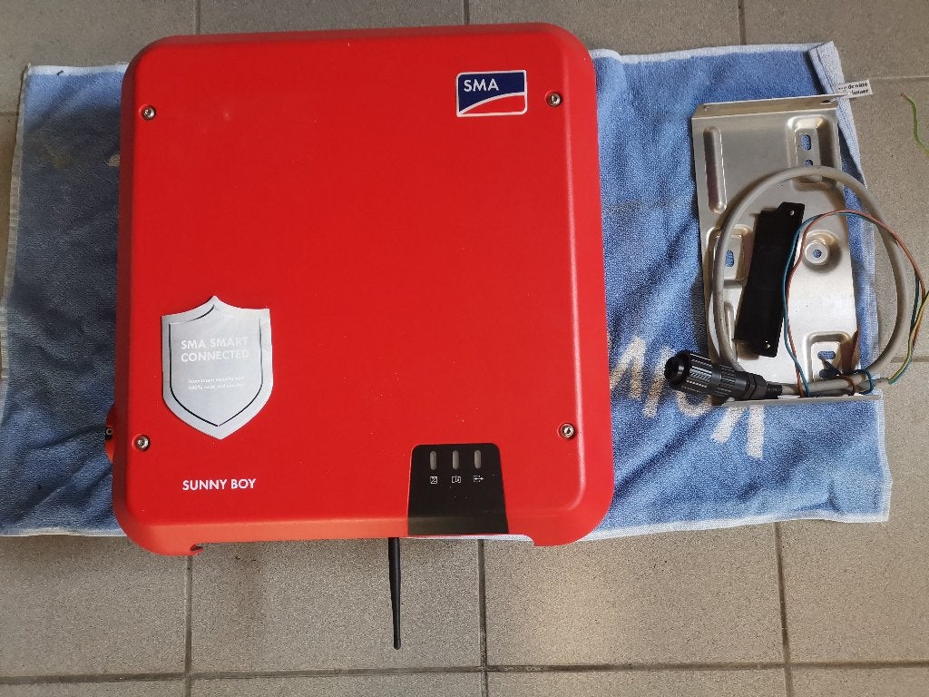 SMA omvormer, Doe-het-zelf en Bouw, Zonnepanelen en Toebehoren, Ophalen, Gebruikt, Overige typen, 200 wattpiek of meer