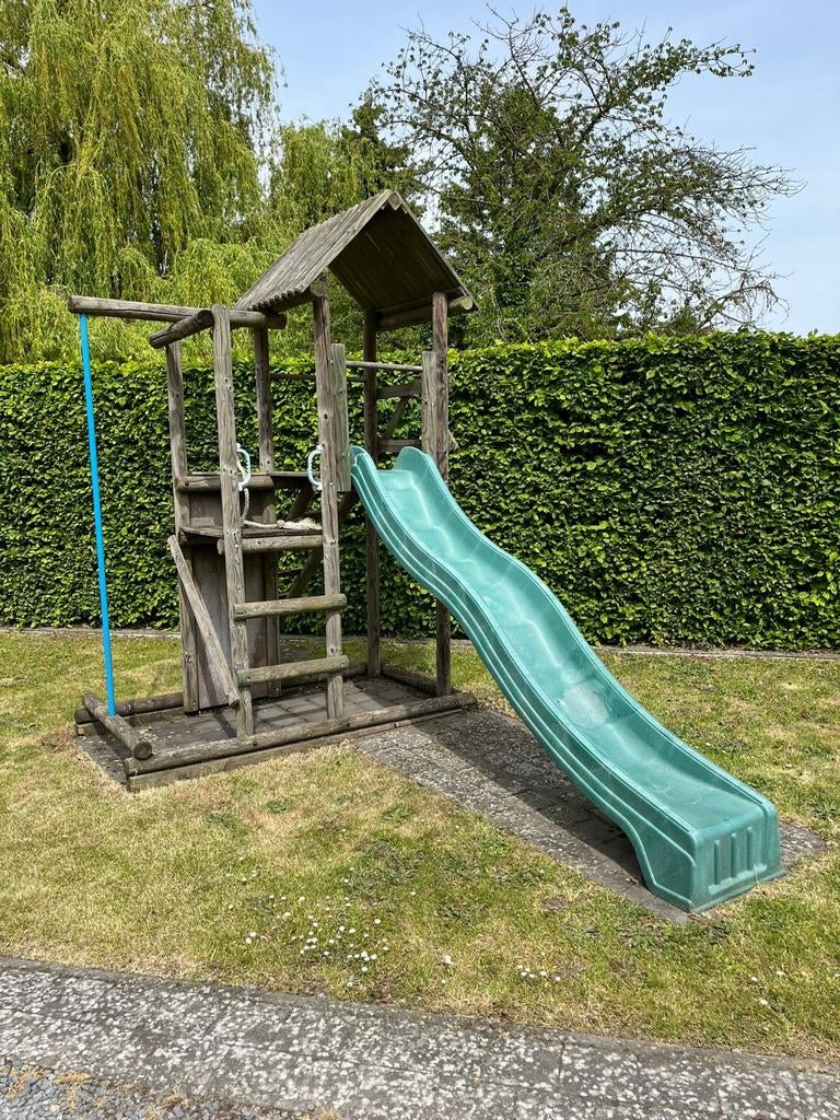 Klimtoren met glijbaan, Ophalen