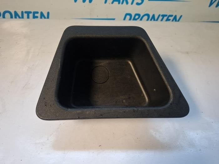 Compartiment de rangement d'un Alfa Romeo Stelvio, -, 3 mois de garantie, Utilisé, Alfa Romeo