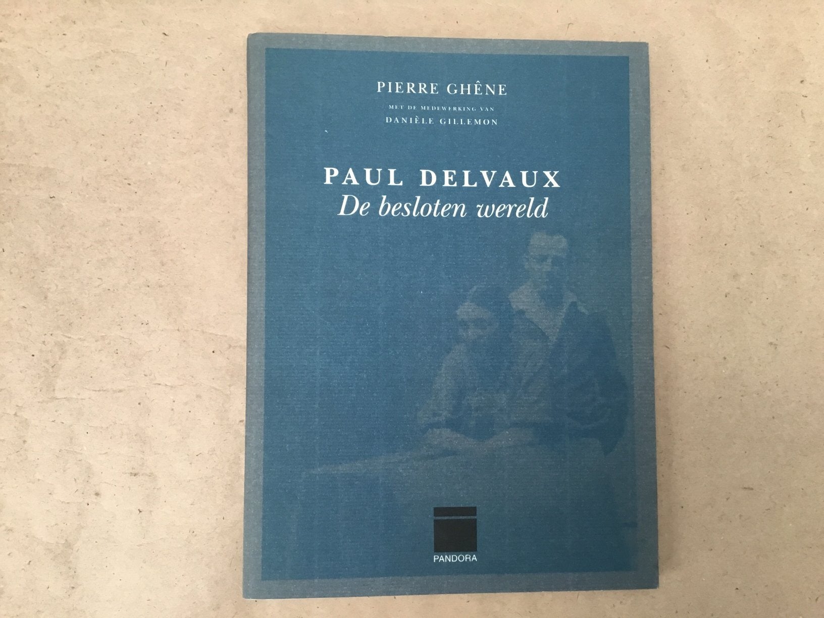 Boek Paul Delvaux De besloten Wereld Pierre Ghène, Ophalen of Verzenden, Zo goed als nieuw, Kunst en Cultuur