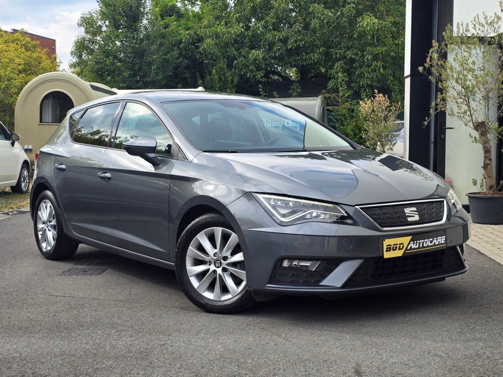VERKOCHT: Seat Leon 1.0 TSI 115hp DSG Automaat/2018/LED/, Auto's, Stof, Leon, 5 deurs, Dealer onderhouden