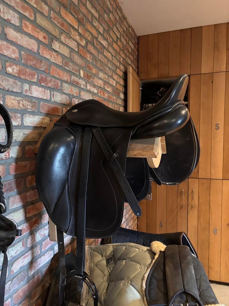 Dressuurzadel te koop, Ophalen of Verzenden, Zo goed als nieuw, Dressuur