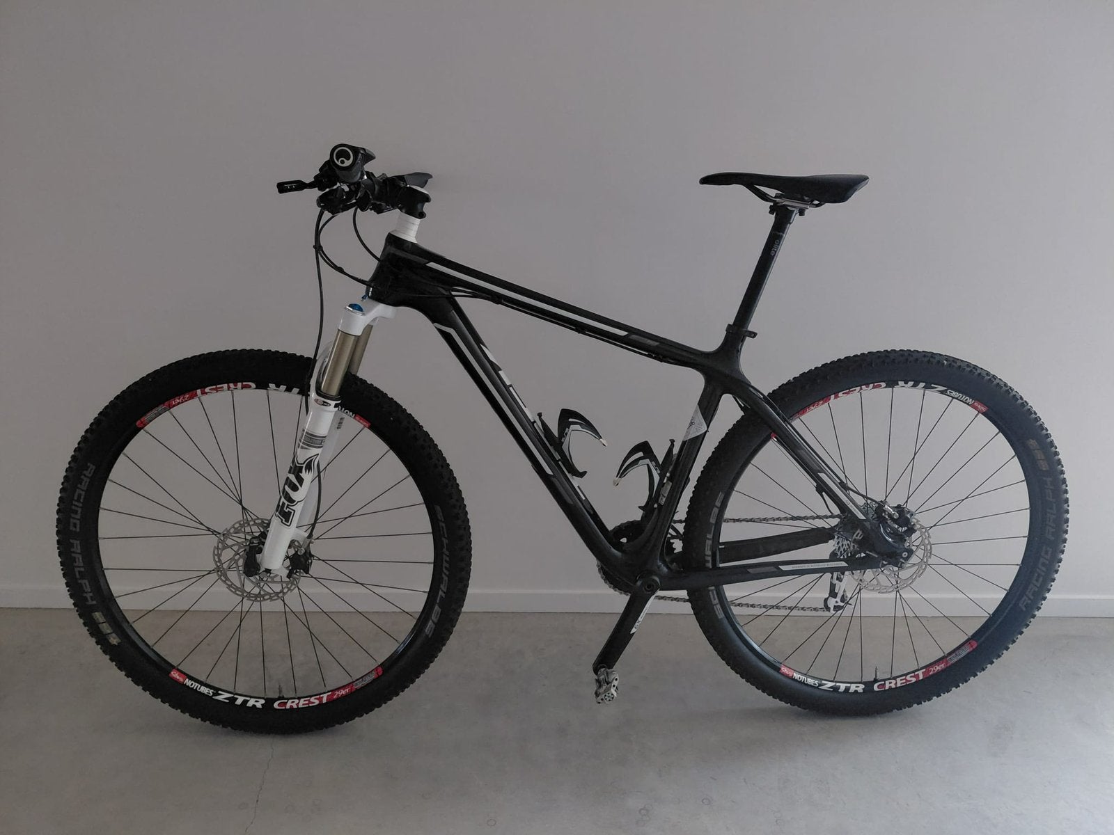 Trek mountainbike met carbon frame + extra wielenset, Ophalen, Hardtail, Heren, 49 tot 53 cm