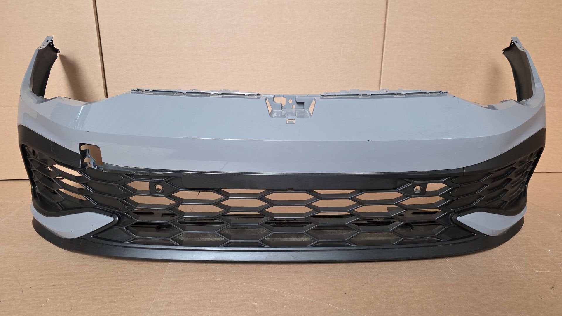 Voorbumper VW Golf 8 VIII GTI CLUBSPORT 5H0807221D 4xPDC, Autos : Pièces & Accessoires, -, Origine de la pièce connue, Utilisé