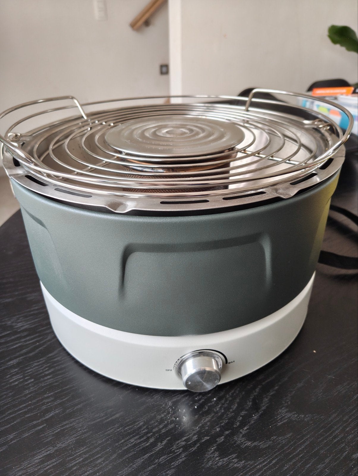 Houtskool BBQ - tafelmodel, Tuin en Terras, Houtskoolbarbecues, Ophalen, Zo goed als nieuw
