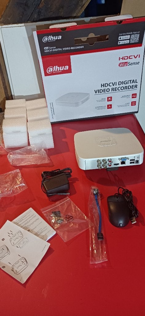 VIDEOBEWAKING voor 4/6 camera's+ AI, Audio, Tv en Foto, Ophalen, Nieuw
