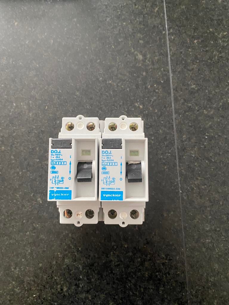 Verliesstroomschakelaar 25A-30mA, Ophalen, Gebruikt