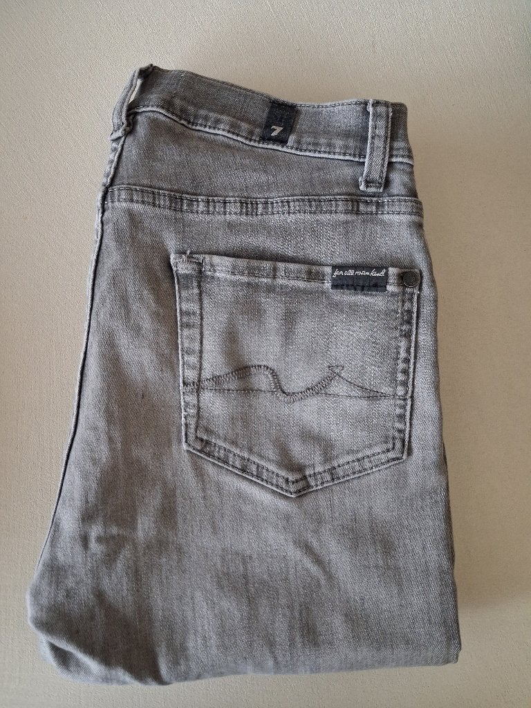 7 For All Mankind Slimmy Tapered – W28, Vêtements | Hommes, Enlèvement ou Envoi, Porté, Gris, W32 (confection 46) ou plus petit