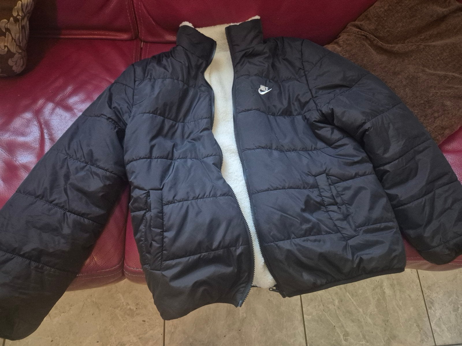 Veste nike hiver, Enlèvement, Blanc