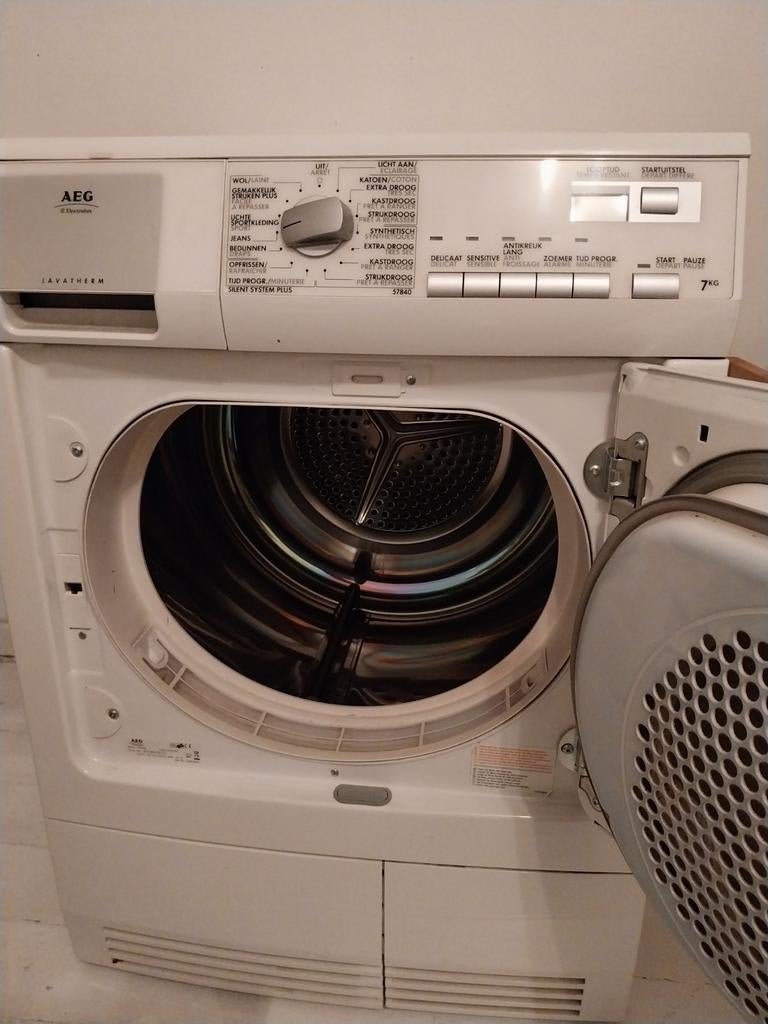 Droogkast AEG, Elektronische apparatuur, Droogkasten, Ophalen