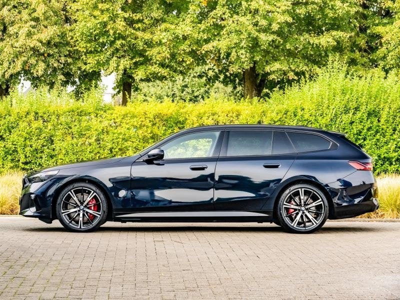 BMW i5 Touring/ M-PACK PRO, Autos, BMW, Achat, Euro 6, Noir, Automatique