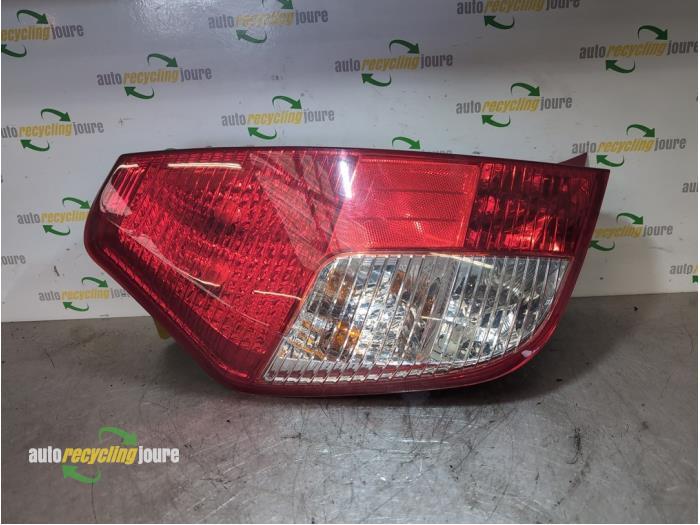 Feu arrière gauche d'un Hyundai I10, Autos : Pièces & Accessoires, Éclairage, Hyundai, Utilisé, 3 mois de garantie
