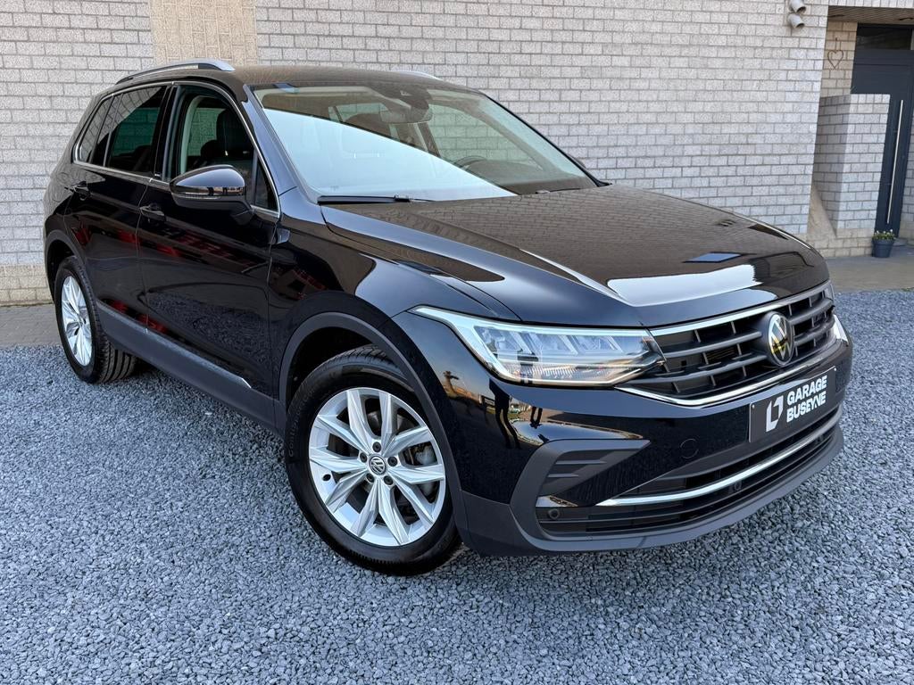Volkswagen Tiguan / 2023 / 62000km / 1.5TSI / automaat, Auto's, Volkswagen, Stof, 4 cilinders, Zwart, Bedrijf