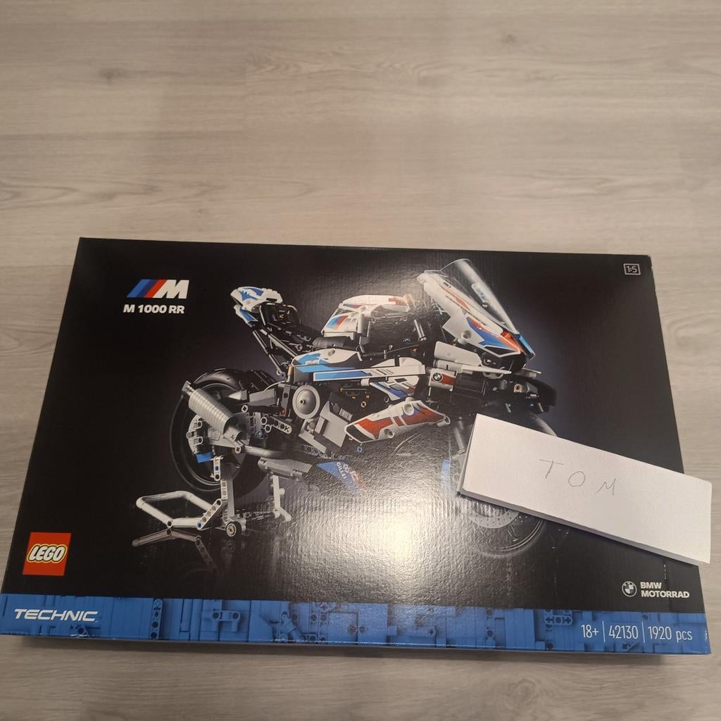 Lego 42130, Ophalen, Lego