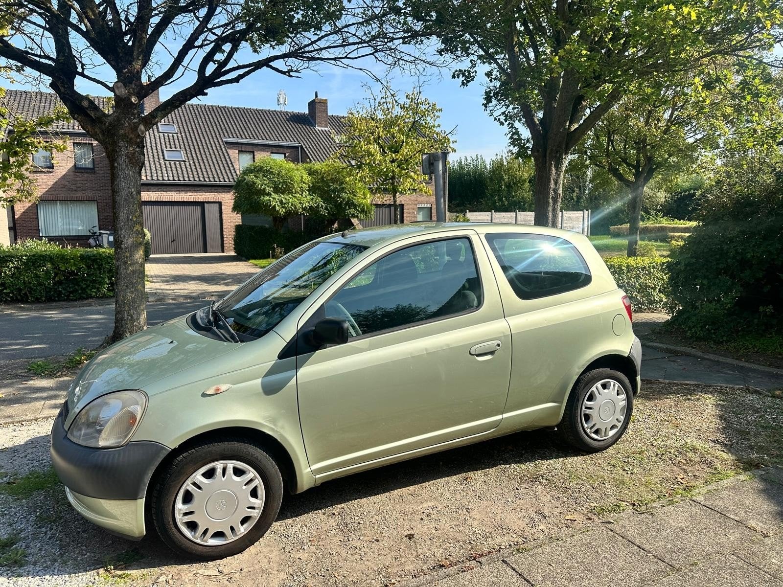 Toyota Yaris 2002 essence, Achat, Boîte manuelle, Particulier, Yaris