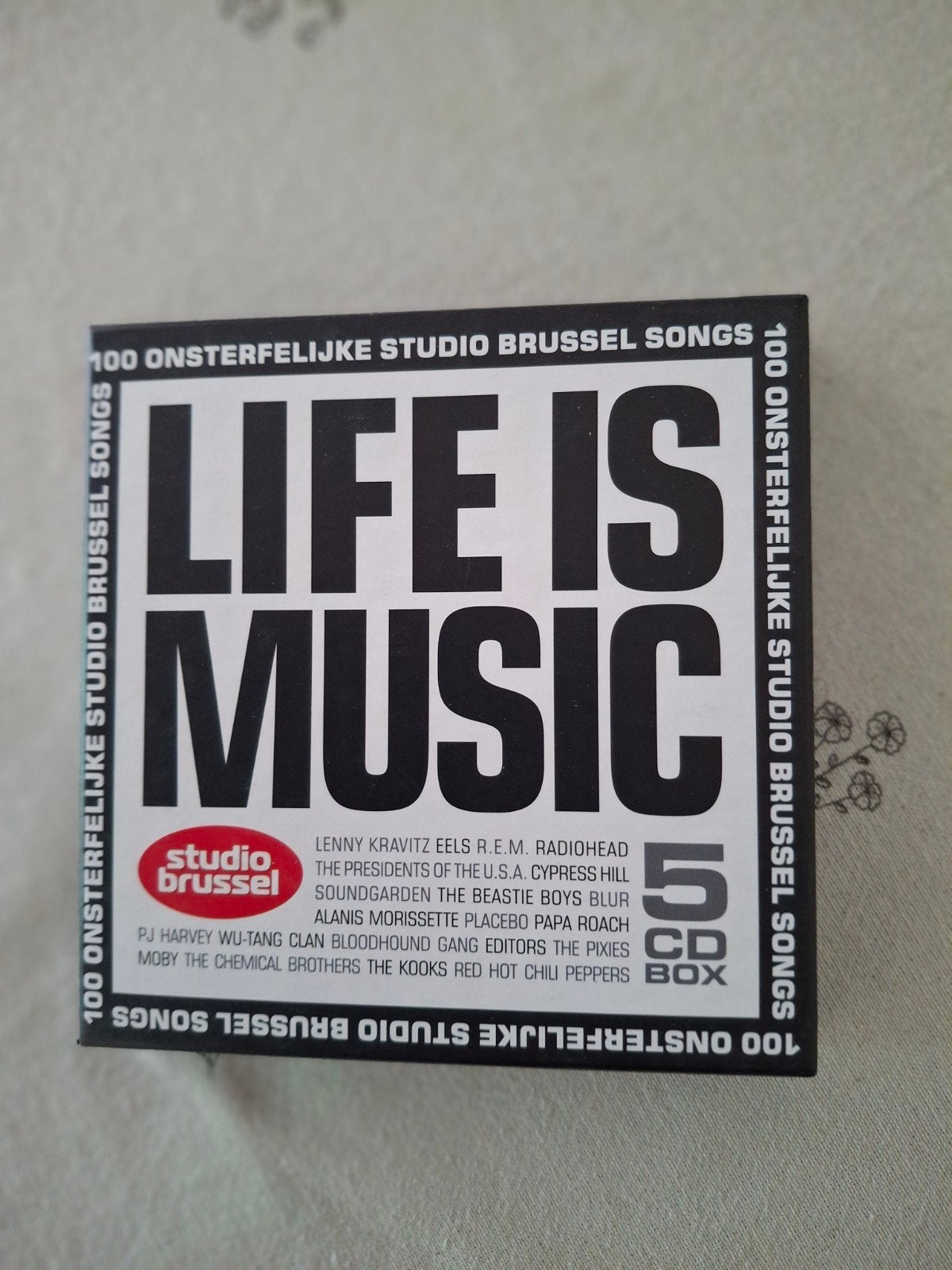 Coffret 5 CD Life is Music Studio Bruxelles, Enlèvement ou Envoi