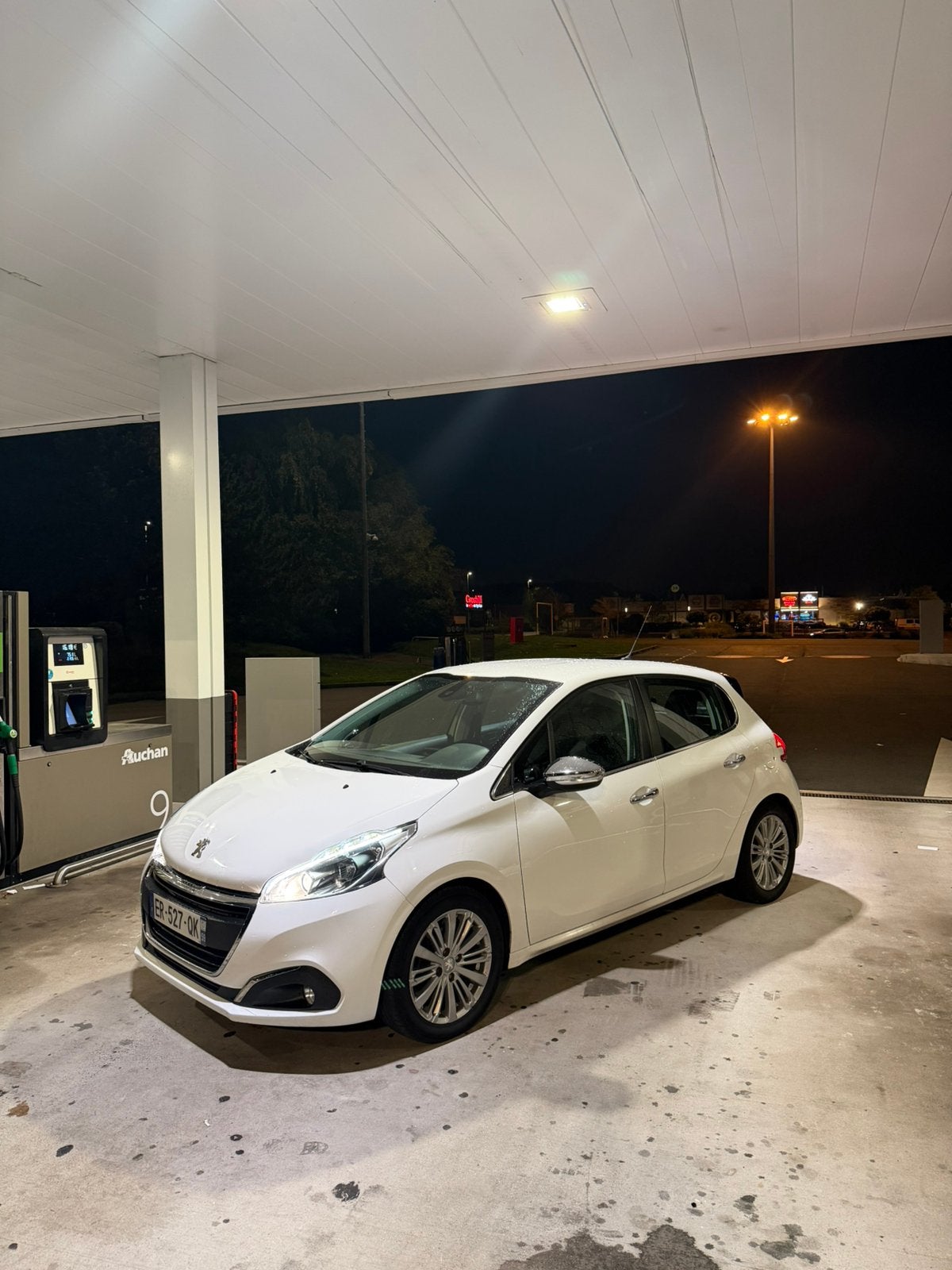 Peugeot 208 1.6hdi 2017, Cuir, Achat, Euro 6, Boîte manuelle