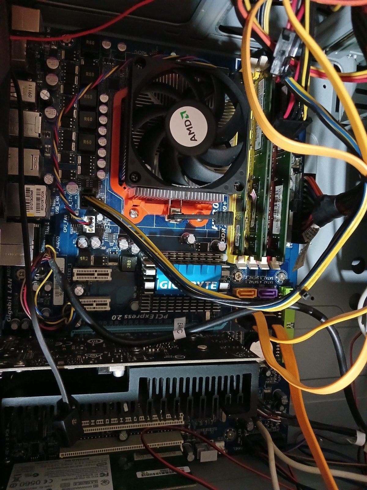 Klaar pc voor gebruiken, Computers en Software, Moederborden, Socket AM2+, Ophalen of Verzenden, Zo goed als nieuw, DDR2