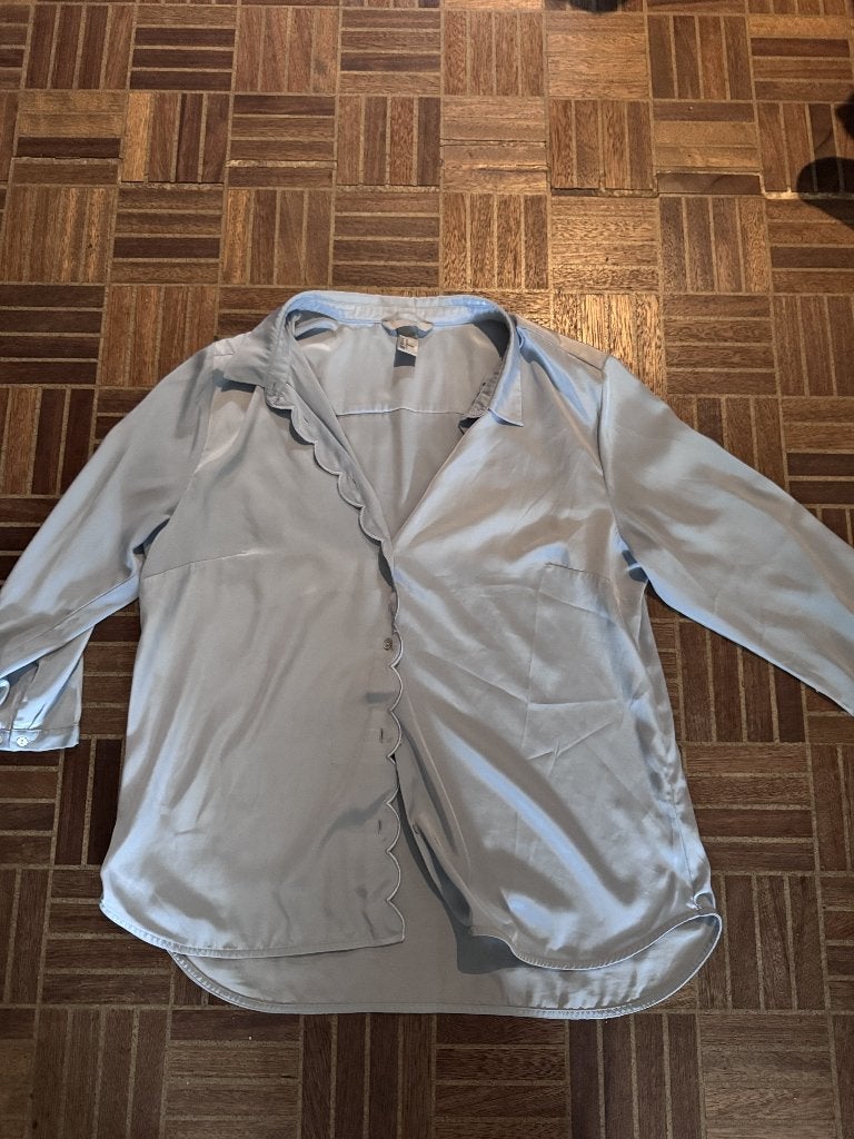 H&M lichtblauwe satijnen blouse – maat 44, Ophalen, H&M, Blauw, Maat 42/44 (L)