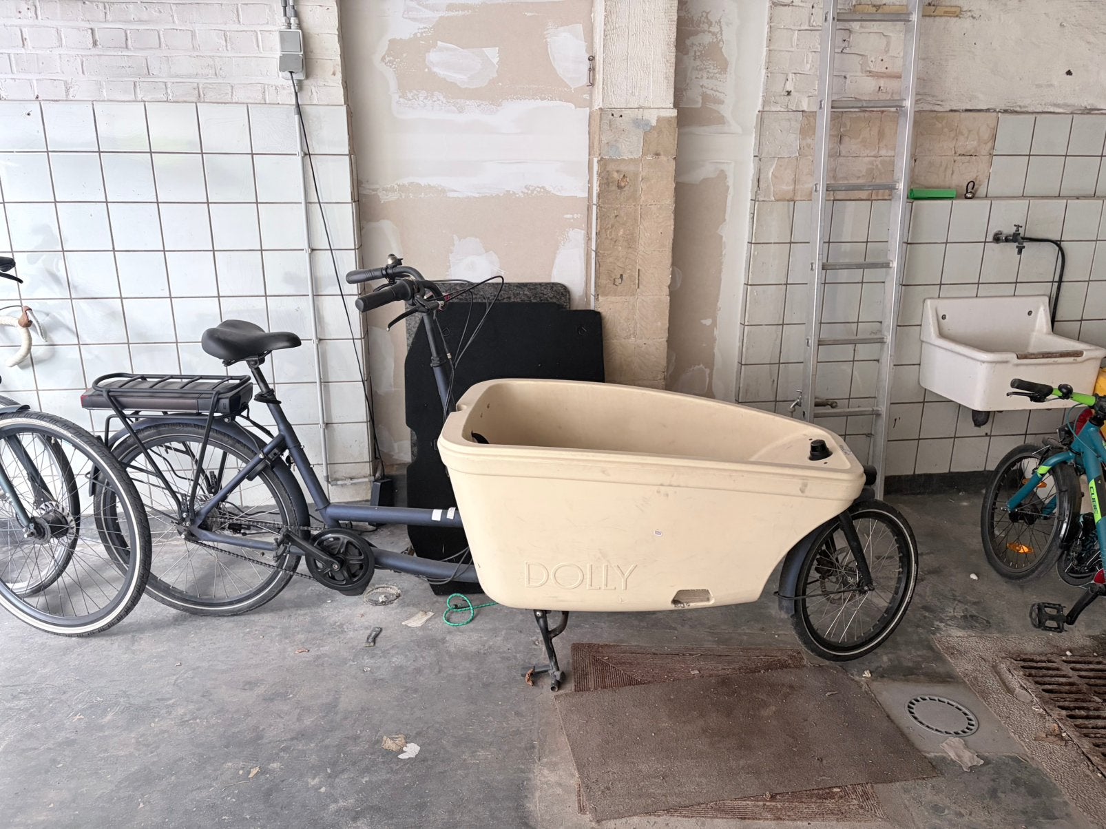 Dolly bakfiets, Fietsen en Brommers, Gebruikt, Elektrisch, 2 kinderen, Ophalen