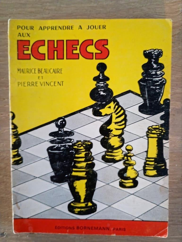Pour apprendre à jouer aux échecs, Livres, Enlèvement ou Envoi, Convient aux enfants, Utilisé, Autres sujets/thèmes