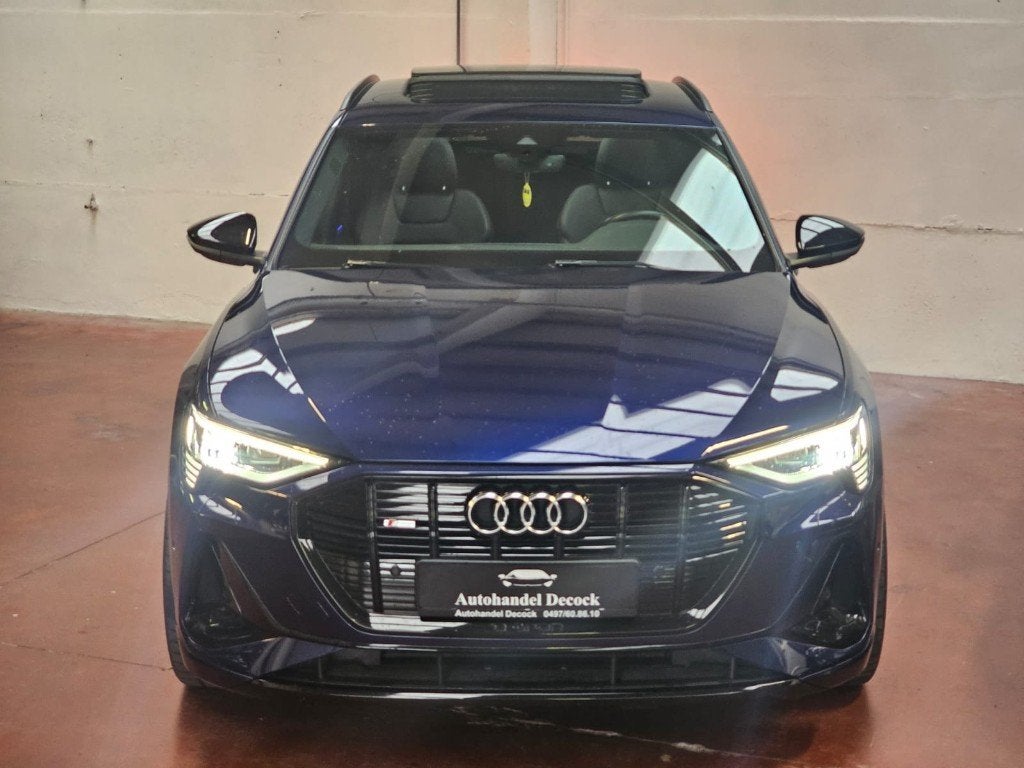 Audi Q8  etron 55 BLACK PACK SPORTBACK S LINE QUATTRO |PANO, Auto's, Automaat, Alcantara, 5 zetels, 5 deurs