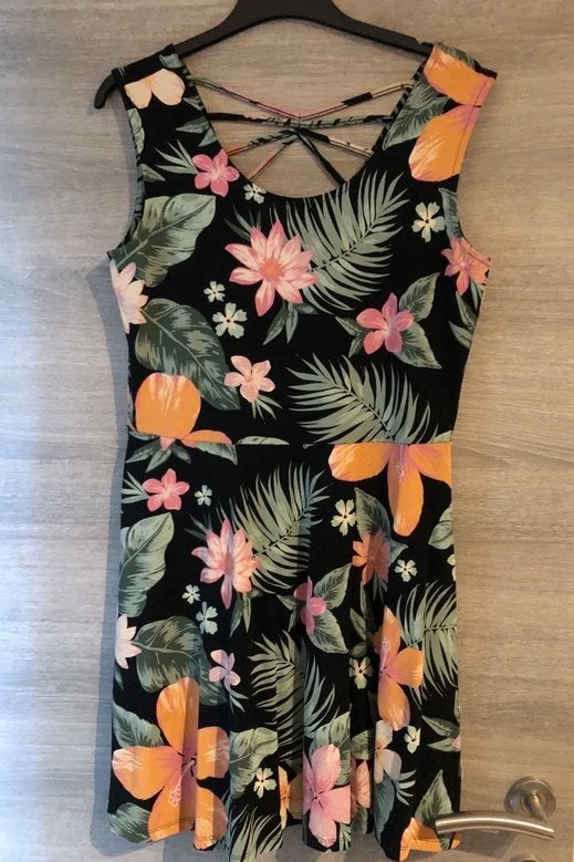 Robe XL, Kleding | Dames, Jurken, Ophalen of Verzenden, Zo goed als nieuw, Maat 46/48 (XL) of groter, Meerkleurig