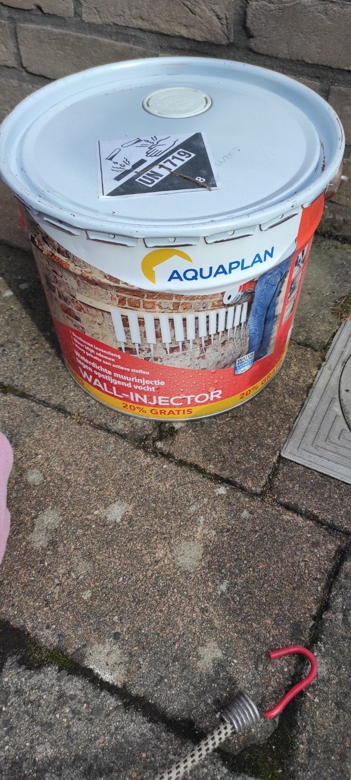 RECHARGE POUR INJECTEUR MURAL AQUAPLAN 12 L, bidon plein non, Bricolage & Construction, Enlèvement