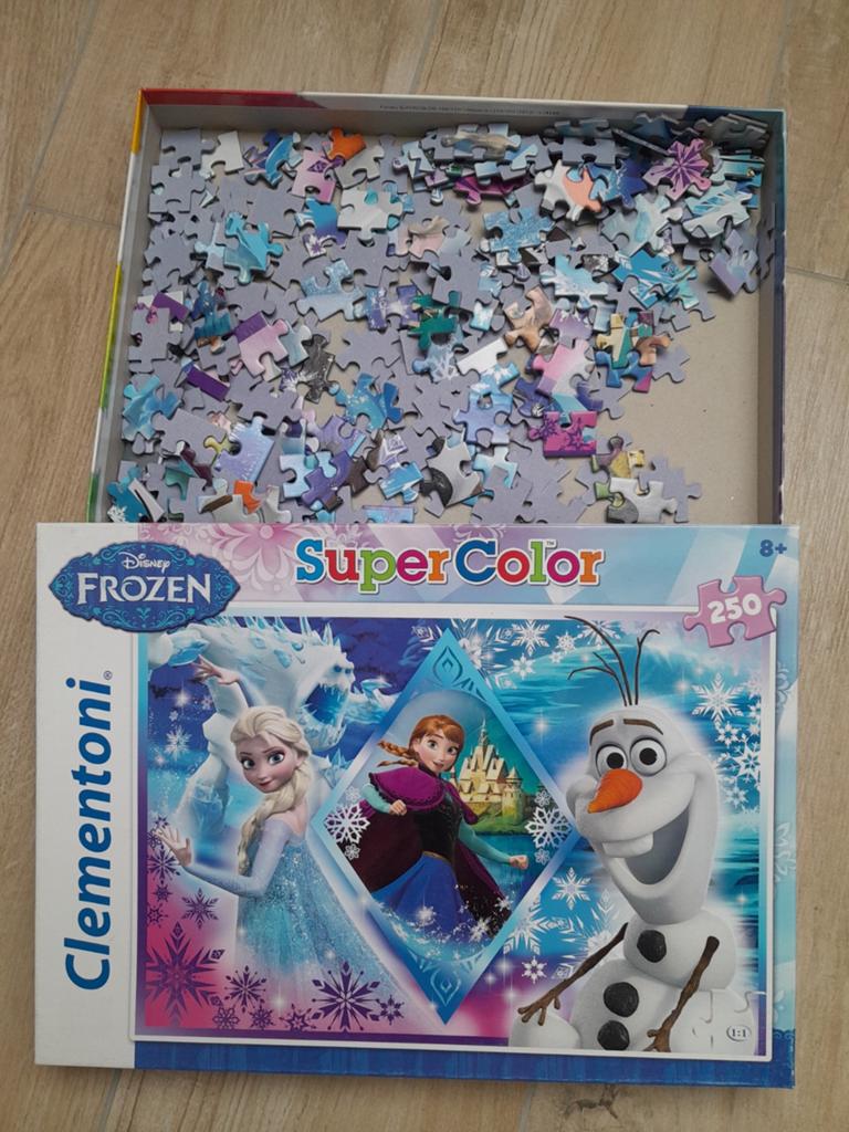 Puzzel Frozen 250 stuks, Ophalen, Meer dan 50 stukjes, Zo goed als nieuw, 6 jaar of ouder