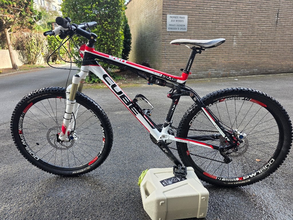 Velo VTT Cube AMS Pro series HPA, Enlèvement, Utilisé
