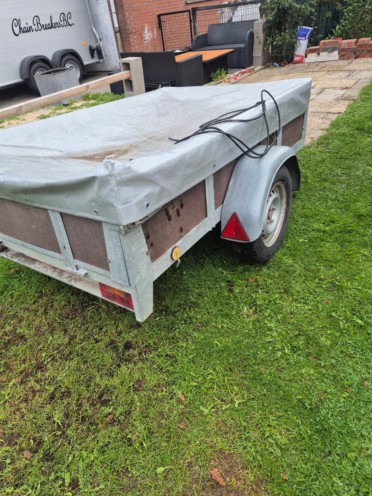 aanhangwagen te koop, Ophalen