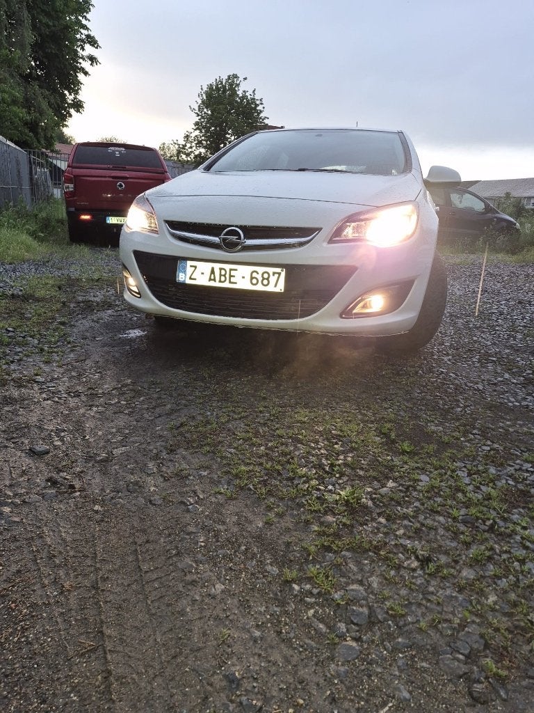 Opel Astra 2014, Wit, Bedrijf, 5 deurs, Astra