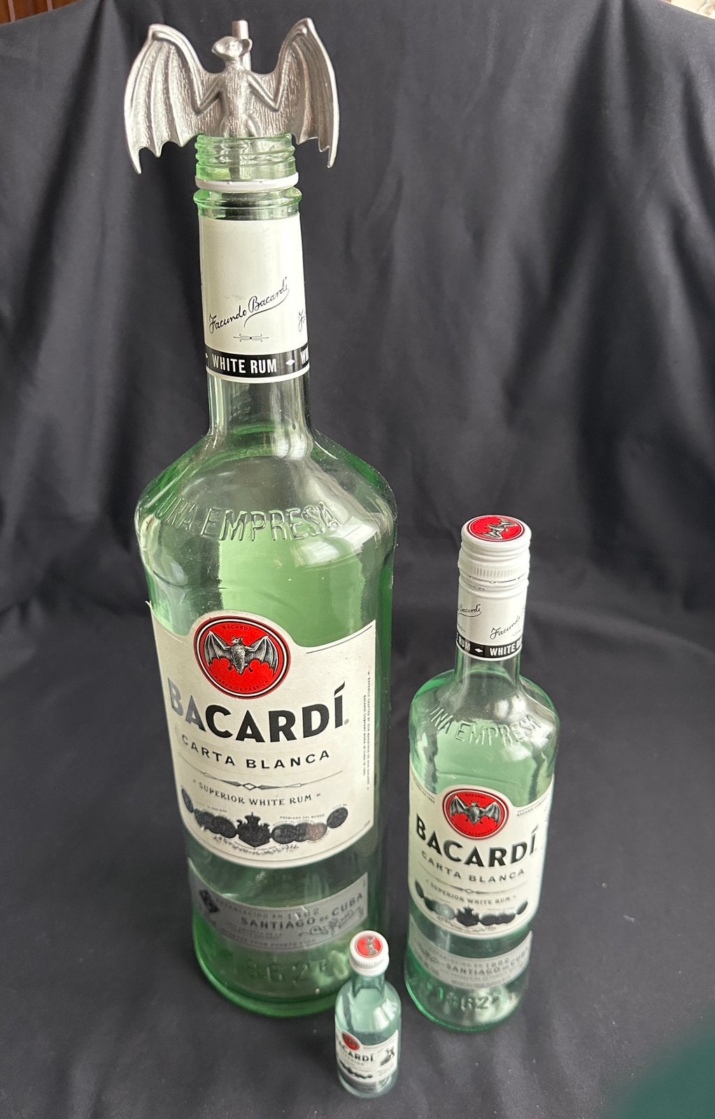 Bacardi accesoires bar mancave reuzefles 3 liter enz…, Verzamelen, Ophalen of Verzenden, Gebruikt