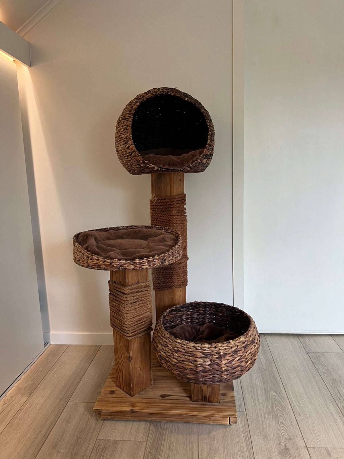 Krabpaal hout, Animaux & Accessoires, Meubles griffoirs pour chats, Enlèvement, Utilisé, Griffoir