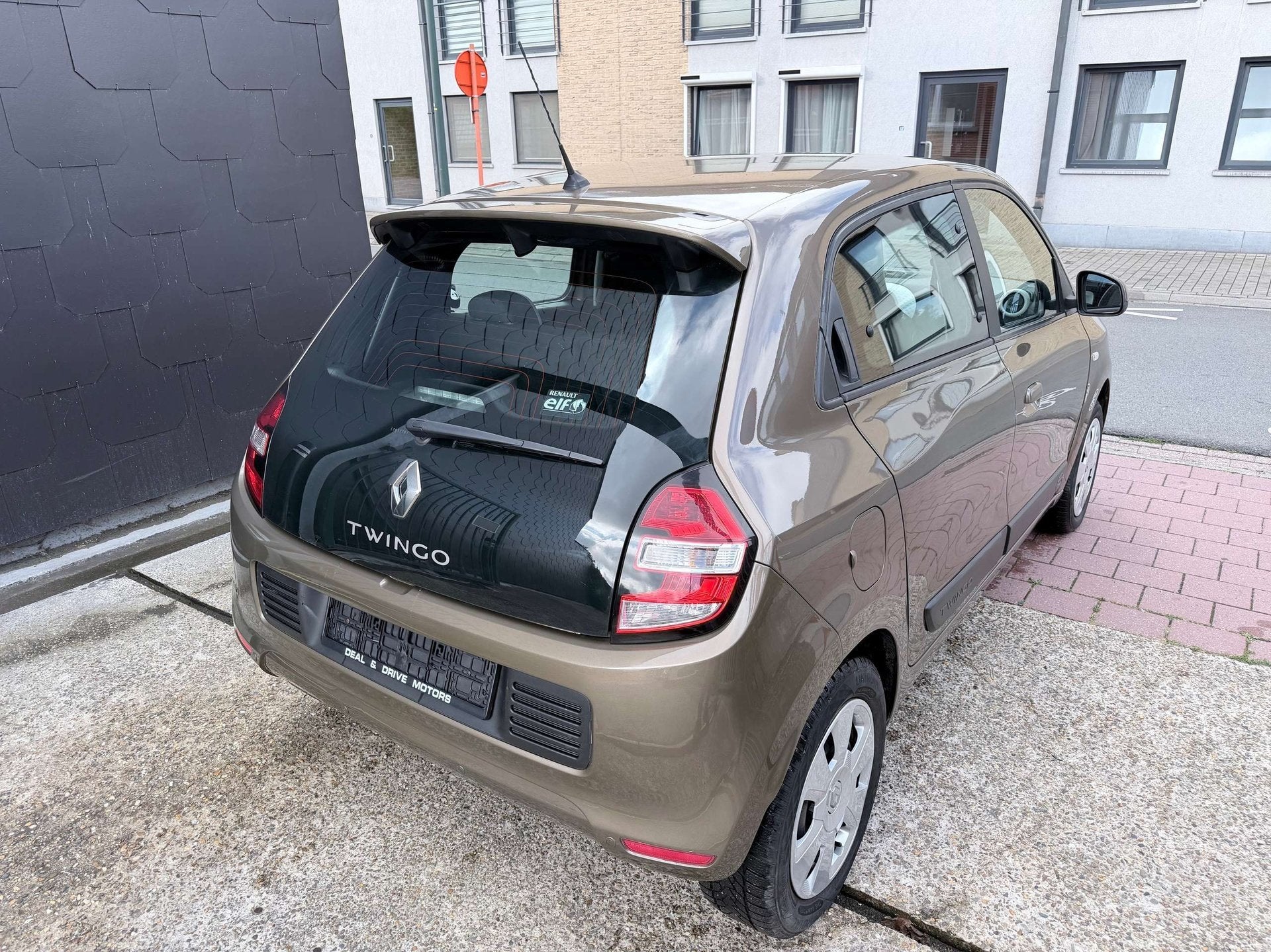 Renault Twingo 1.0 I EDITION ZEN, Auto's, Gebruikt, Bruin, Bedrijf, 5 deurs