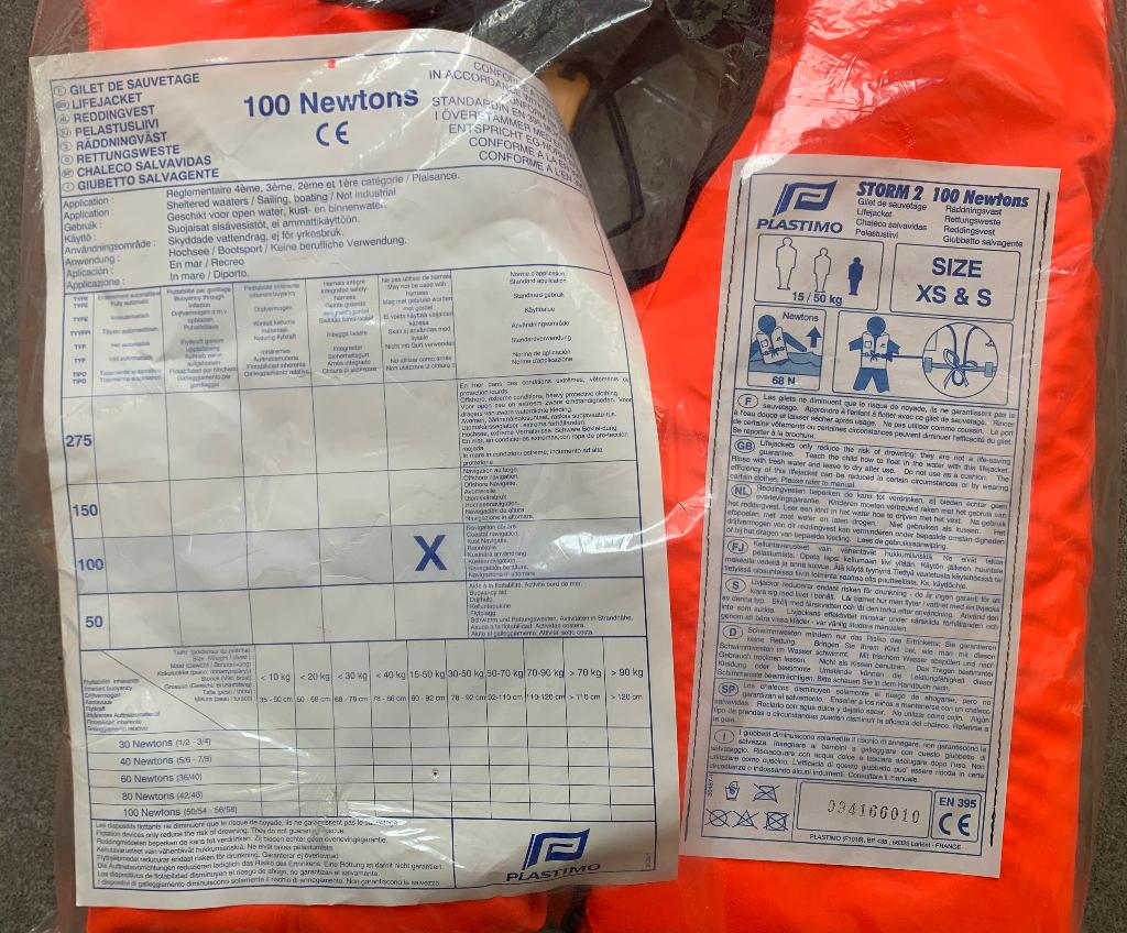 2 Reddingsvesten Plastimo - 100N nieuw, Ophalen, Nieuw, Dame of Heer, Overige